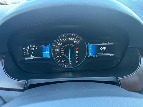 Used 2011 Ford Edge Limited image 21