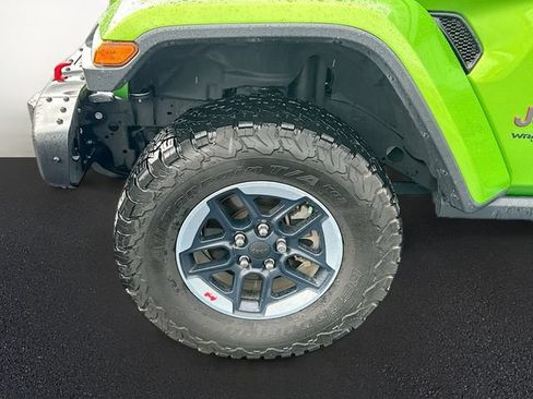 Used 2019 Jeep Wrangler Unlimited Rubicon AWD/4WD image 9