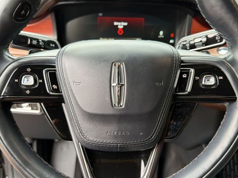 Used 2022 Lincoln Aviator Grand Touring w/ Equipment Group 301A AWD/4WD image 11