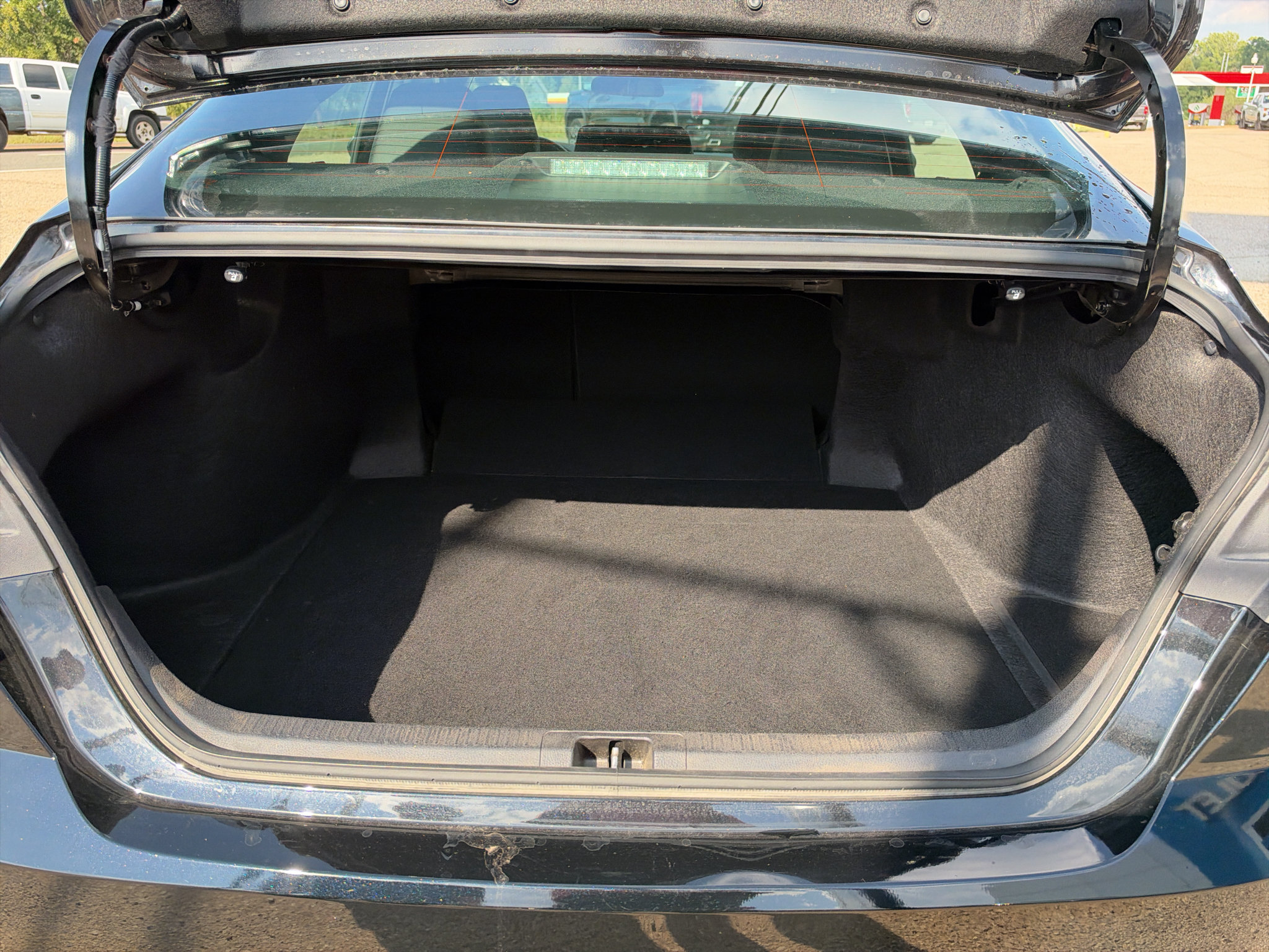 Used 2025 Toyota Camry SE FWD image 10