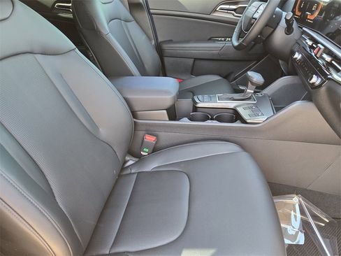 New 2026 Kia Sportage EX w/ EX Panorama Roof Package image 10