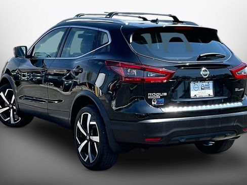 Used 2022 Nissan Rogue Sport SL AWD/4WD image 11