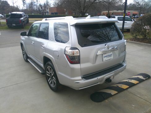 Used 2023 Toyota 4Runner Limited image 10