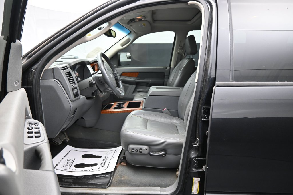 Used 2007 Dodge Ram 1500 Truck Laramie AWD/4WD image 9