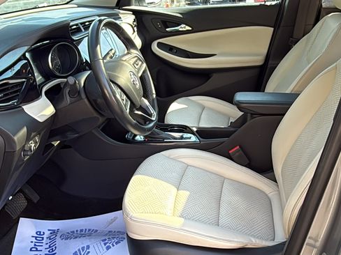 Used 2023 Buick Encore GX Essence w/ Experience Buick Package FWD image 19