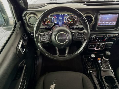 Used 2019 Jeep Wrangler Unlimited Sport S image 16