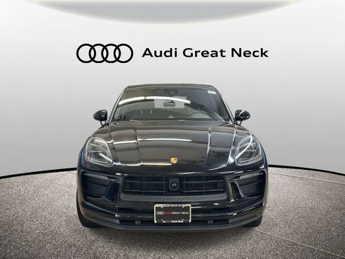 Used 2024 Porsche Macan AWD/4WD image 28