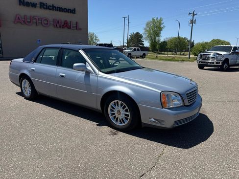 Used 2004 Cadillac De Ville w/ Equipment Group FWD image 7