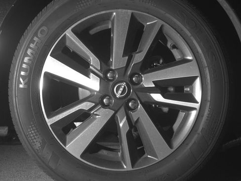 Used 2025 Nissan Versa SV image 13