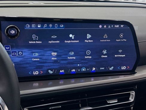 New 2025 Chevrolet Traverse LT image 16