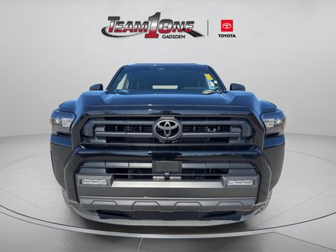 Used 2025 Toyota 4Runner SR5 image 4