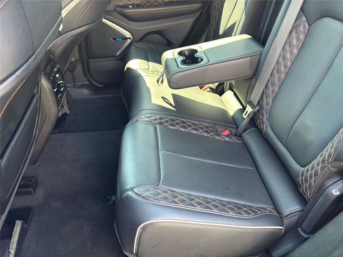 Used 2023 Jeep Grand Cherokee Summit AWD/4WD image 25