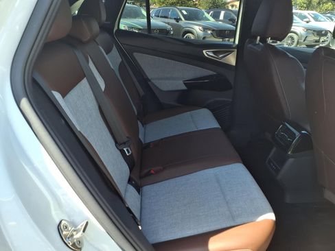 Certified 2023 Volkswagen ID.4 Pro image 22