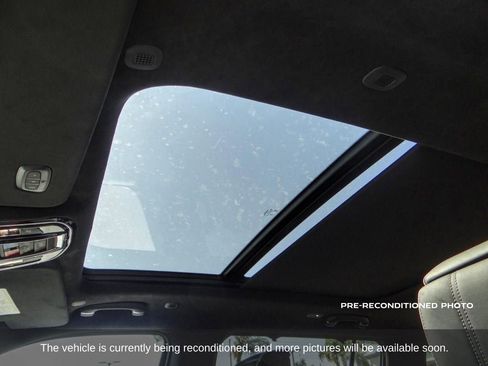 Used 2023 Jeep Grand Wagoneer Series II image 19