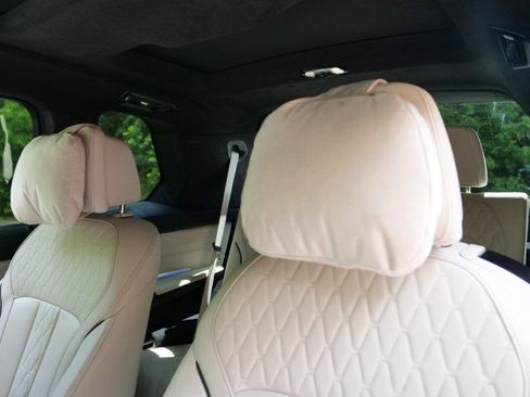Used 2024 BMW X7 M60i w/ Executive Package AWD/4WD image 41