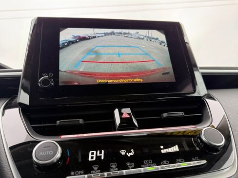 Used 2025 Toyota Corolla LE image 22