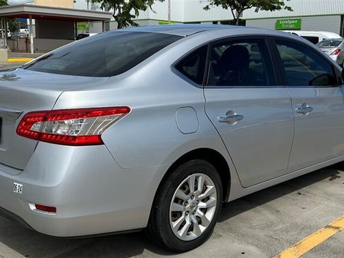 Used 2015 Nissan Sentra S FWD image 9