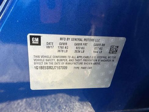 Used 2018 Chevrolet Cruze LT w/ Sun And Sound Package FWD image 17