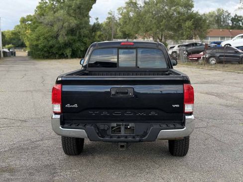 Used 2016 Toyota Tacoma SR5 w/ Towing Package AWD/4WD image 6
