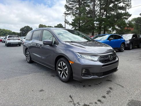New 2026 Honda Odyssey EX-L image 4