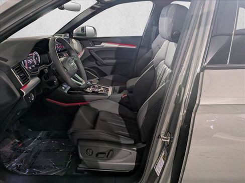 Certified 2025 Audi Q5 2.0T Premium Plus w/ Premium Plus Package image 16