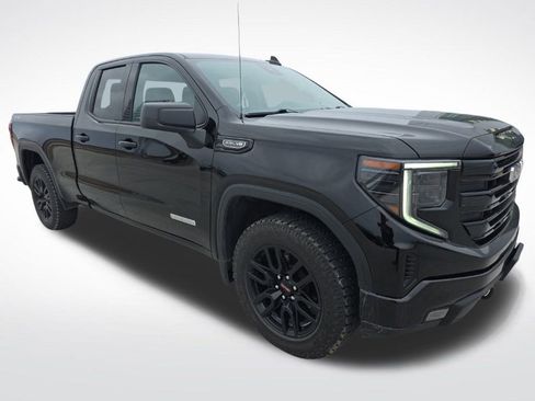 Used 2023 GMC Sierra 1500 Elevation image 39