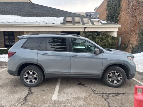 Certified 2022 Honda Passport TrailSport image 9