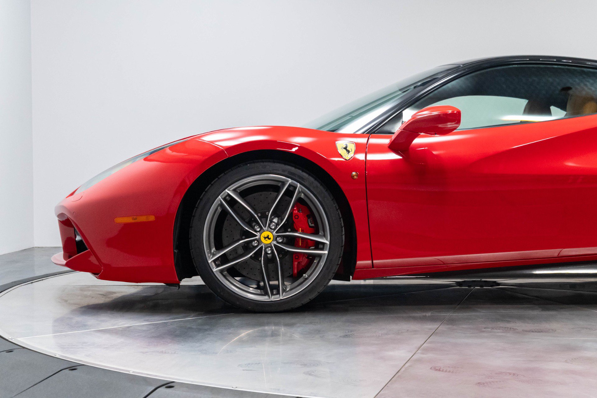 Used 2016 Ferrari 488 GTB RWD image 51