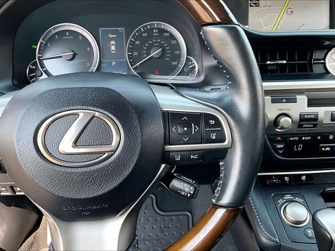 Used 2017 Lexus ES 350 FWD image 24