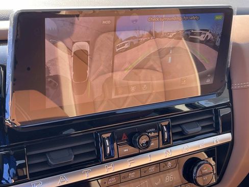 New 2026 Nissan Pathfinder Platinum AWD/4WD image 28