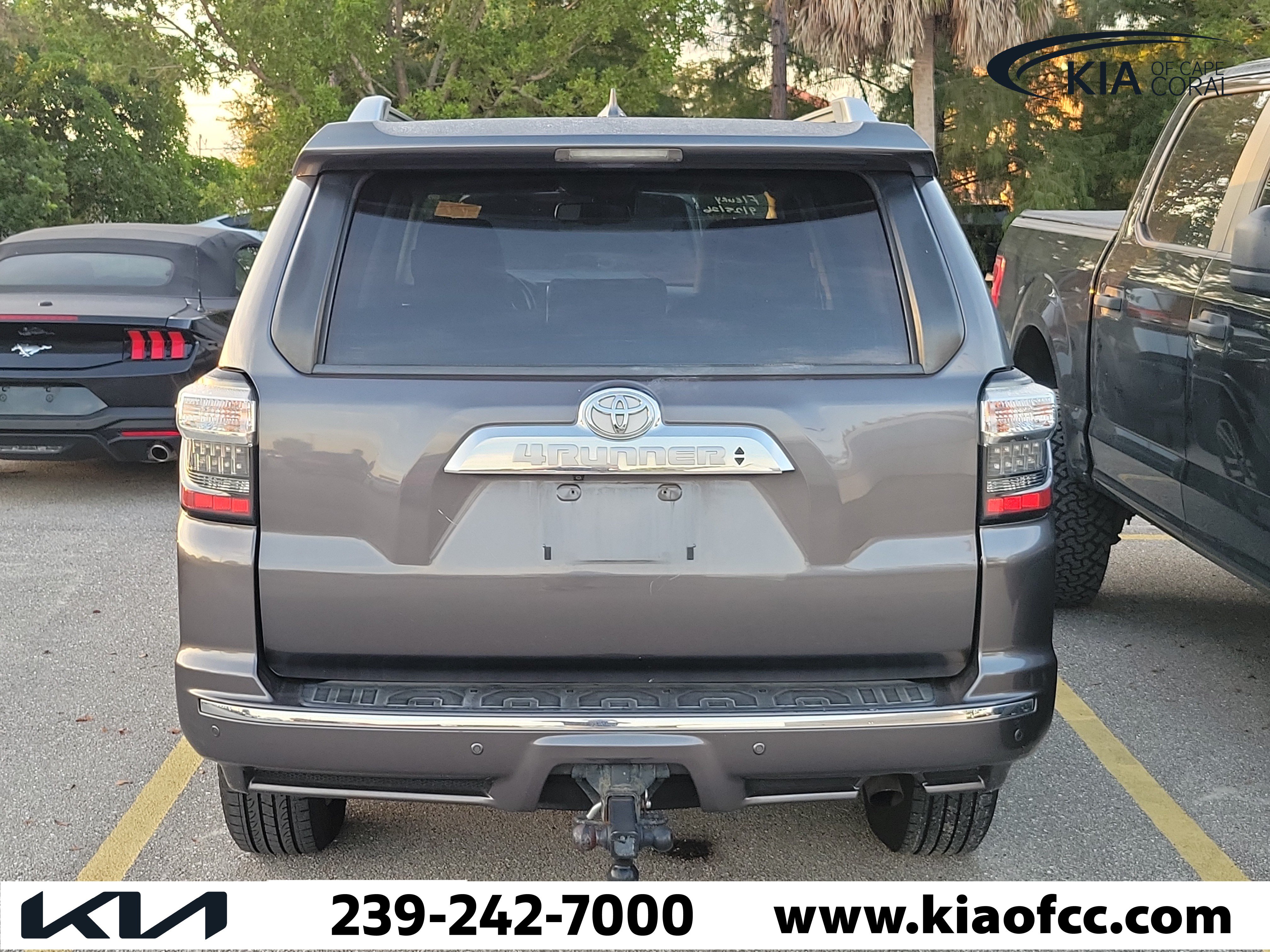 Used 2020 Toyota 4Runner Limited AWD/4WD image 5