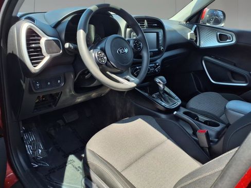 Used 2021 Kia Soul LX image 7