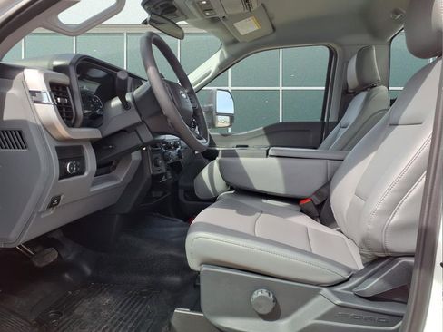 New 2026 Ford F550 2WD Regular Cab Super Duty image 7