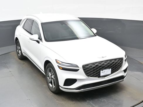 Certified 2026 Genesis GV70 2.5T image 34
