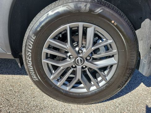 Certified 2024 Nissan Rogue S image 9