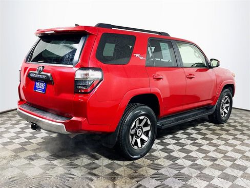 Certified 2024 Toyota 4Runner TRD Off-Road image 8