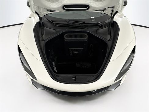 Used 2018 McLaren 720S Performance image 28