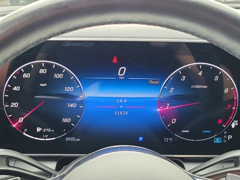 Used 2024 Mercedes-Benz GLC 300 image 11