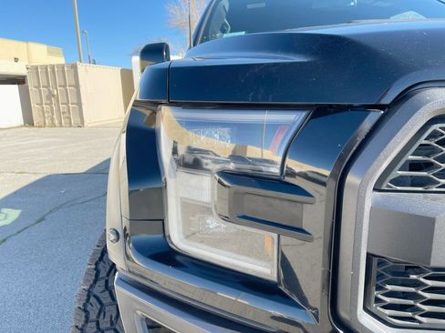 Used 2017 Ford F150 Raptor w/ Equipment Group 802A Luxury image 10