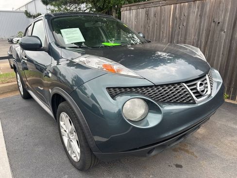 Used 2014 Nissan Juke SV AWD/4WD image 2
