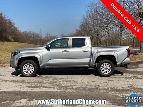 Used 2024 Toyota Tacoma SR5 image 4