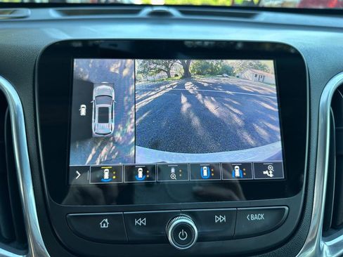 Used 2021 Chevrolet Equinox Premier image 16