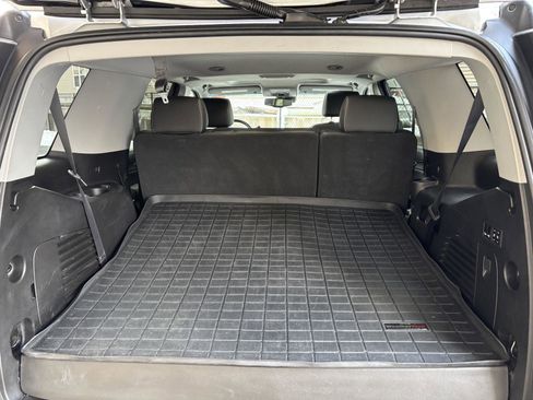 Used 2018 Chevrolet Tahoe LT w/ Luxury Package AWD/4WD image 27