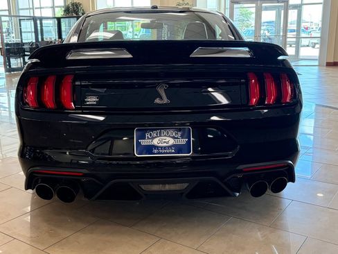 Used 2020 Ford Mustang Shelby GT500 w/ Technology Package RWD image 6