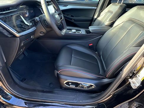 Used 2024 Jeep Wagoneer Launch Edition image 16