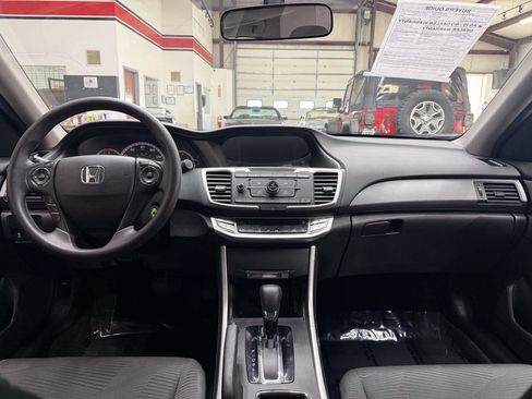 Used 2015 Honda Accord LX image 20