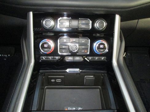 Used 2022 GMC Yukon XL Denali w/ Max Trailering Package image 27