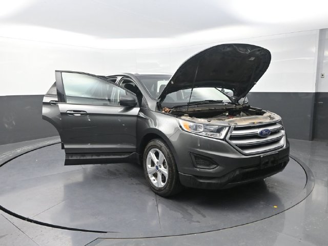 Used 2017 Ford Edge SE w/ Cargo Accessory Package AWD/4WD image 39