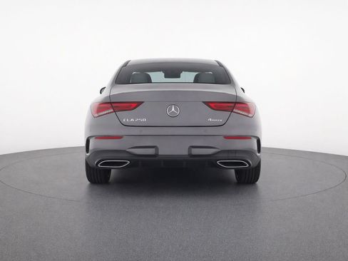 Used 2023 Mercedes-Benz CLA 250 4MATIC image 8