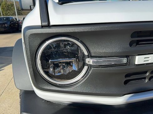 New 2025 Ford Bronco Base w/ Sasquatch Package image 6